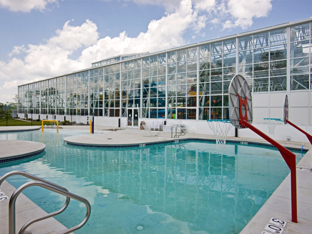 OpenAire's retractable roof over Big Splash Waterpark in French Lick, Indiana.