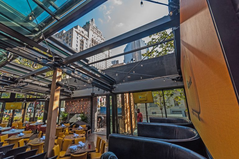 restaurant retractable roof