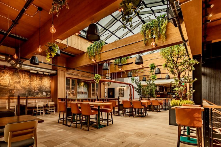 OA_ThreeBears_Restaurant_BanffAB_01